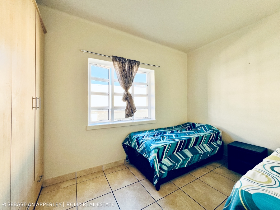 To Let 3 Bedroom Property for Rent in Zonnebloem Western Cape